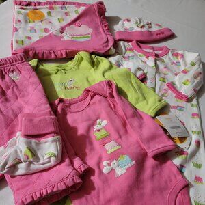 Gymboree Brand New Baby {Cupcake} NWT NWOT Lot. Blanket BIB Hats Bodysuits Pants